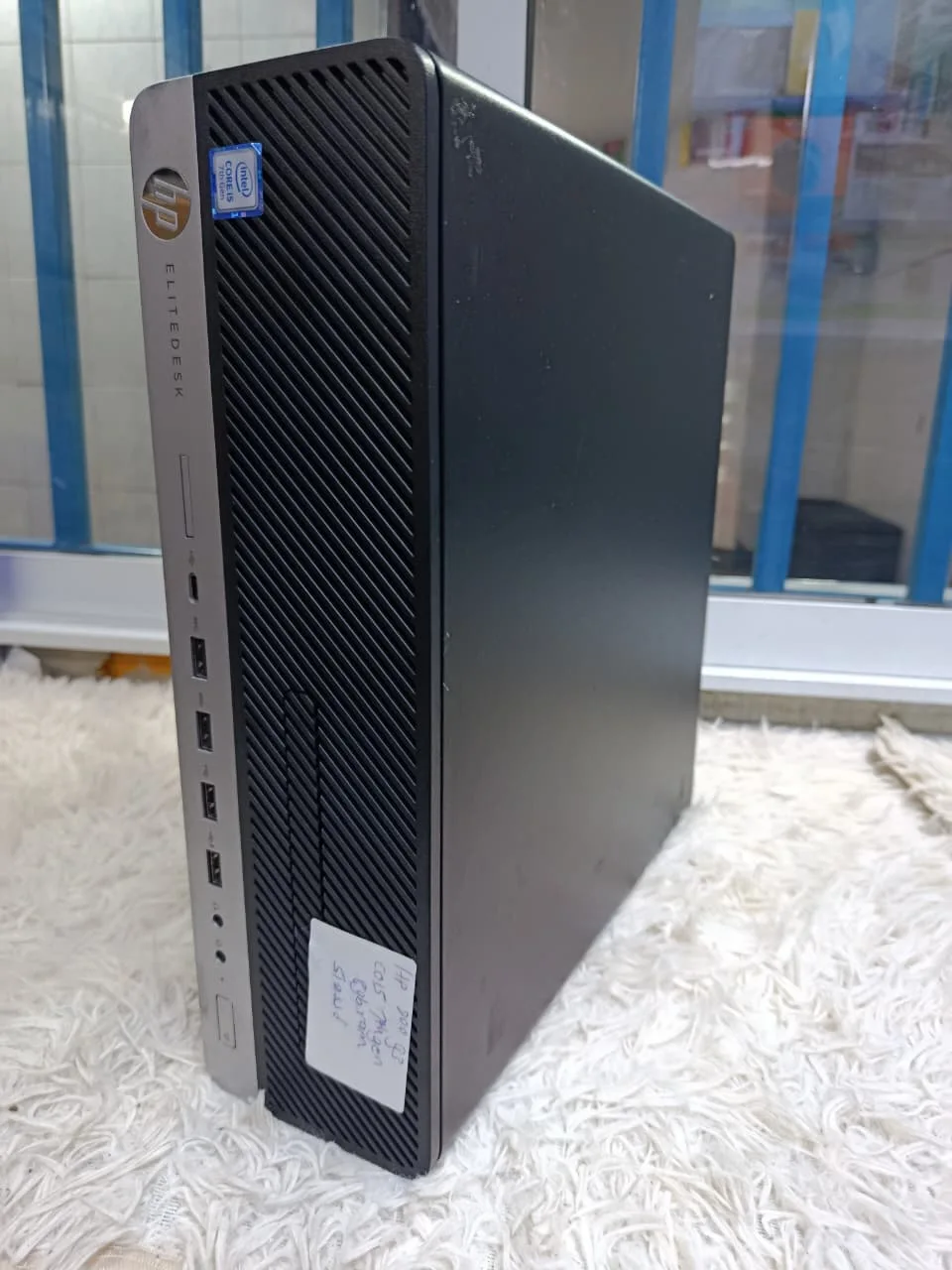 Desktop computers — supplied product or packaging image 1