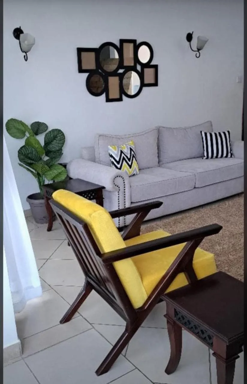 Wooden-arm single chair